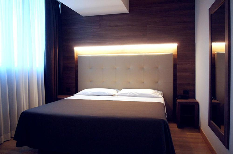 Bedroom 2, Residence Golf Hotel, Milano