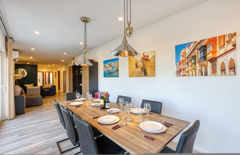 Room 4, Charming Marsaskala Stay Balcony Seafront Walks