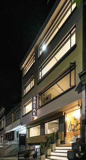 Exterior detail, Break Estudios Manizales, Manizales