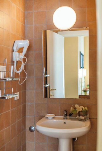 Bathroom 5, Villa Tuscany Siena, Siena