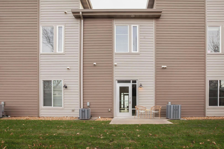 Terrace/patio, Landing Spectacular 1bd, Courtyard, Greene