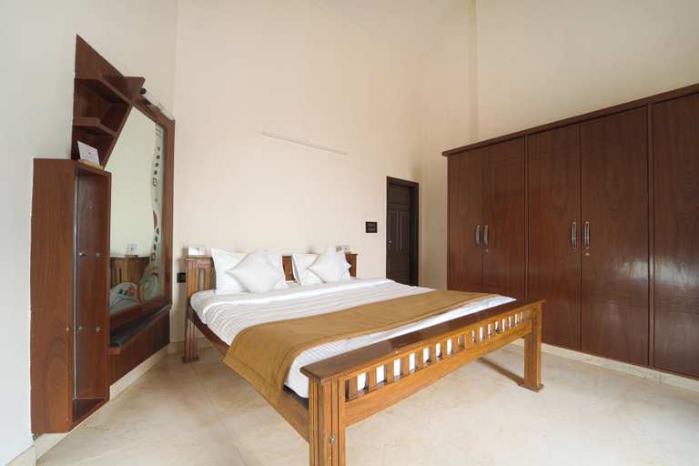 Room 2, Alaya Stays Royal Valora 5BHK villa, Bangalore