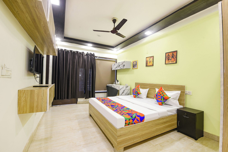 Room 5, Fabhotel White House Residency, Gurgaon