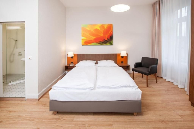 Bedroom 3, TOP VCH Bildungshaus St. Bernhard - Wohnen und Tagen, Rastatt