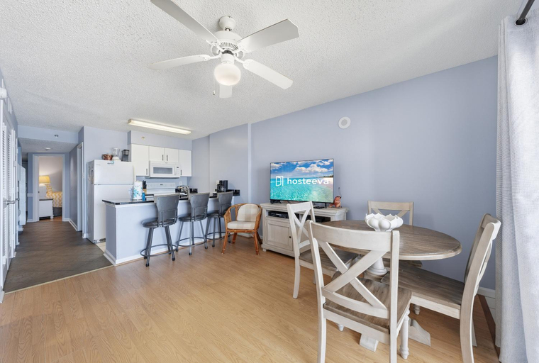 Others 3, Tradewinds Condos, Baldwin