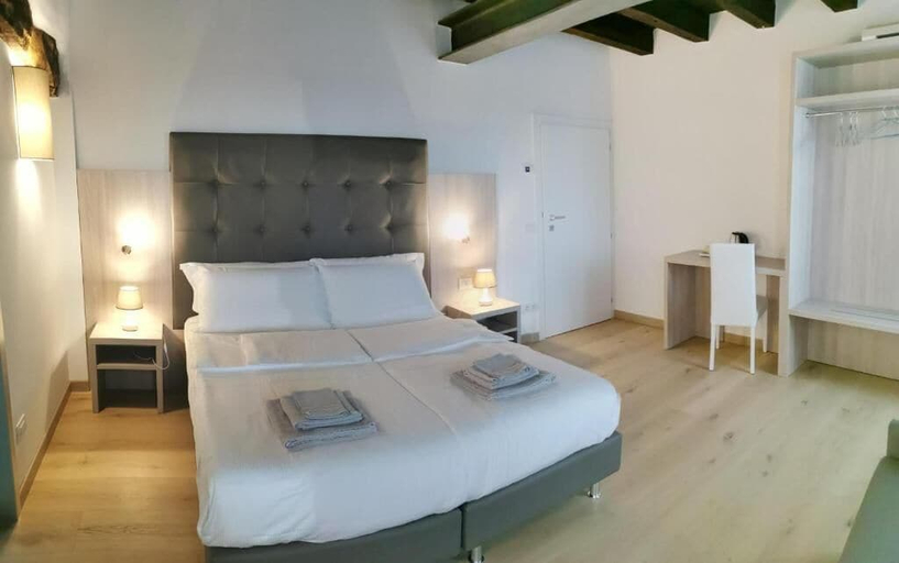 Bedroom 4, Casa BORRIERO Farmhouse, Belluno