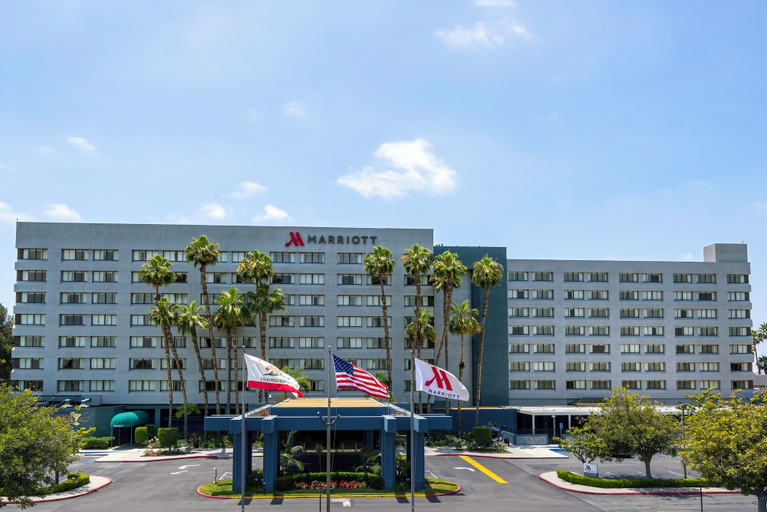 Exterior & Views 2, Long Beach Marriott, Los Angeles