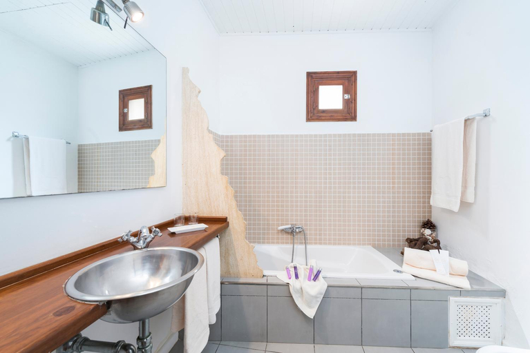 Bathroom 4, Villa Moscari, Baleares