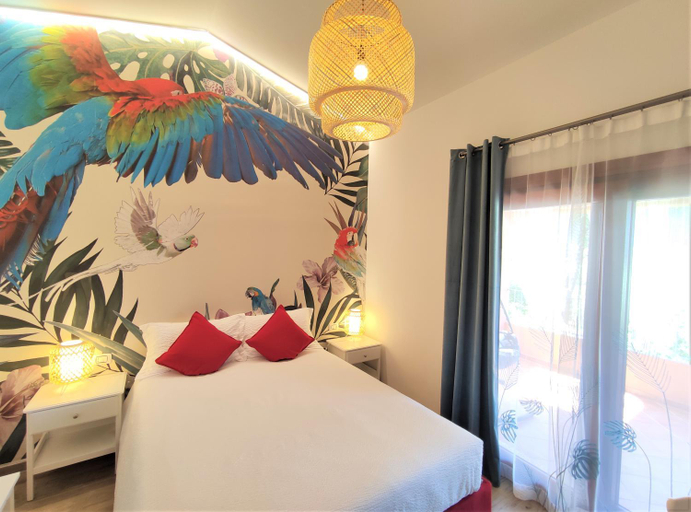 Bedroom, B&B GUACAMAYO, Nuoro