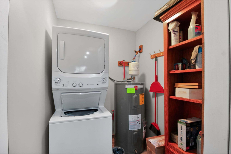 Interior 5, Modern Arts District Loft With Boat Parking 1 Bedroom Cottage, Pulaski