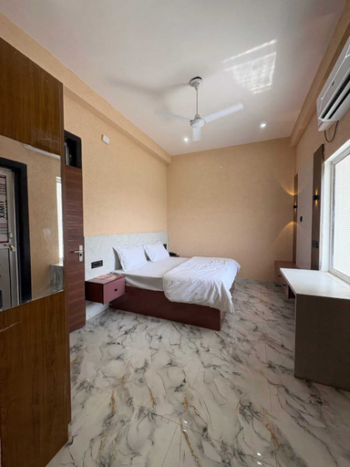 Room 3, Hotel Keshav Palace, Dausa