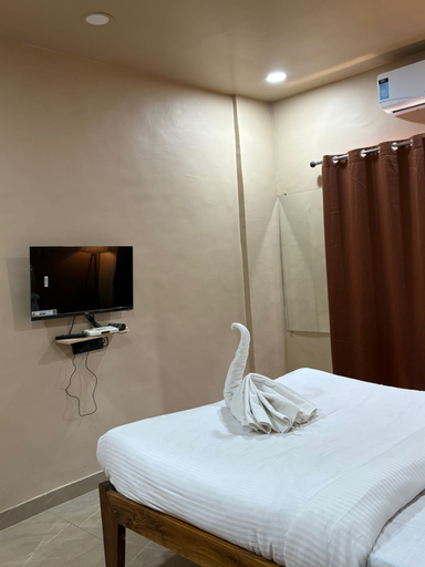 Room 3, Art of Greens Hotel, Satara