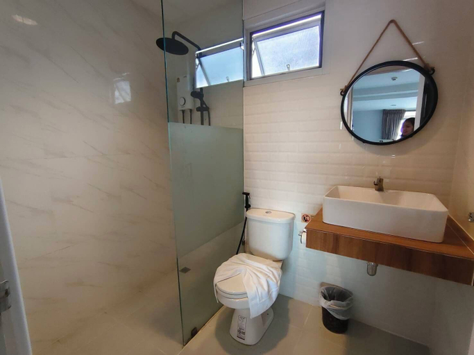 Bathroom 3, Chiang Mai Waroros Boutique Hotel, Muang Chiang Mai