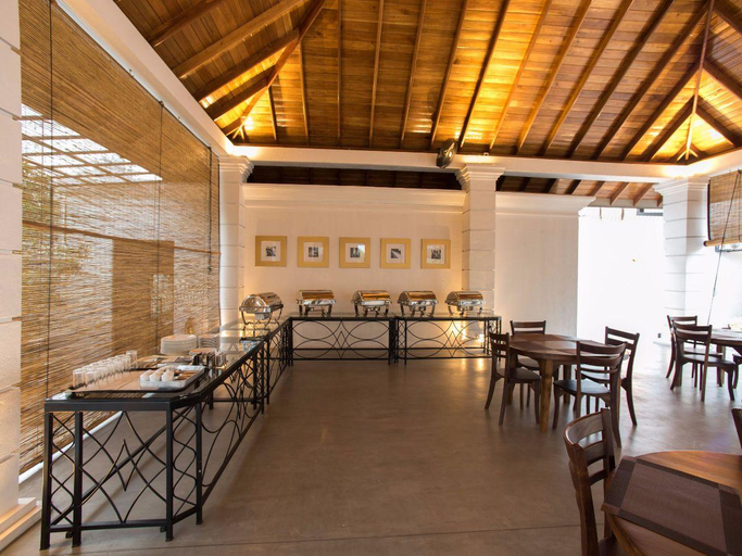 Food & Drinks, Kevans Casa City Hotel, Mahiyanganaya