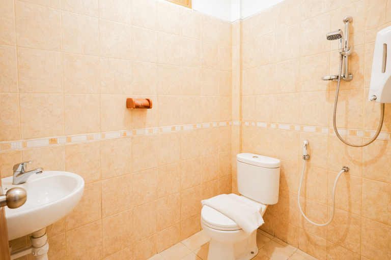 Bathroom 4, Tripletree Sinergi Hotel Tretes, Pasuruan