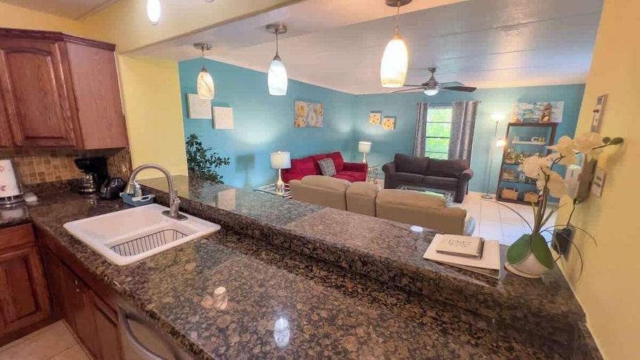 Interior 2, Island Condo - 1st Floor - Pool - Patio, Cameron