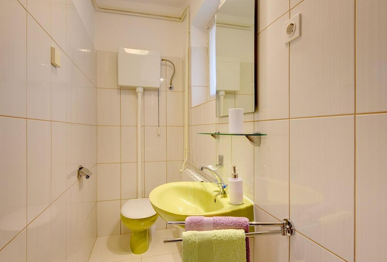 Bathroom 3, Apartments Aurora, Medulin