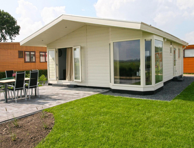 Others 1, Comfortable chalet located in the Polder, Graft-De Rijp