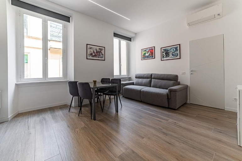 Living area 5, Vatican Suites Apartment - Vatican City, Rome