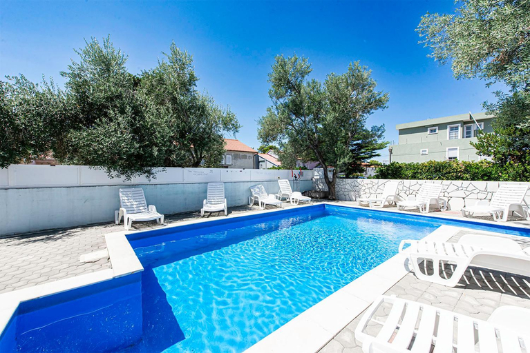 Sport & Beauty 2, Apartments Claudia, Novalja