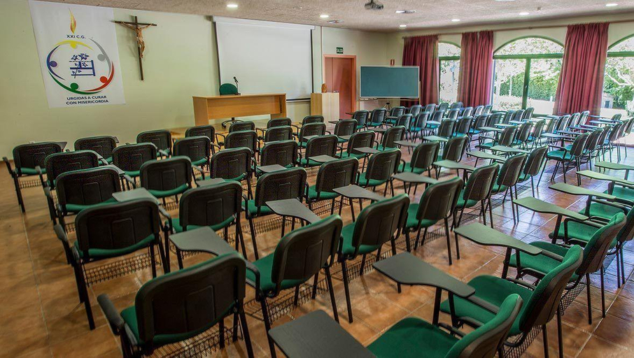 Business Facilities, Casa Santa Elena, Girona