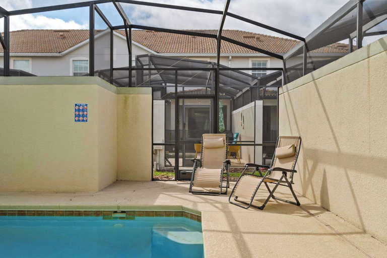 Private pool 4, Spacious 4BR Townhome With Pool at Storey Lake, Osceola