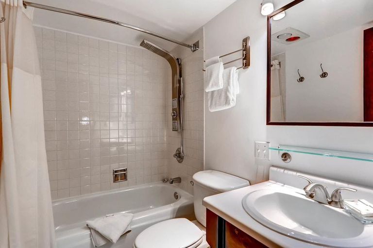 Bathroom 4, Vail Run Resort, Eagle