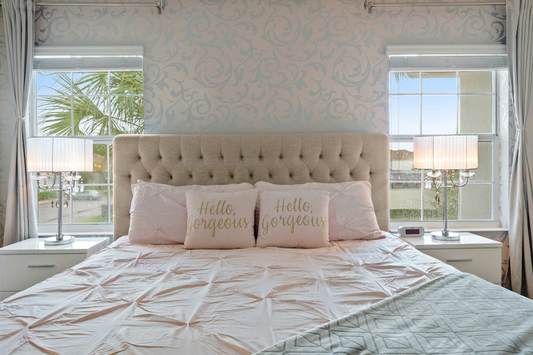 Room 5, Themed Mickey Bedroom 4BR up to 8 People, Osceola