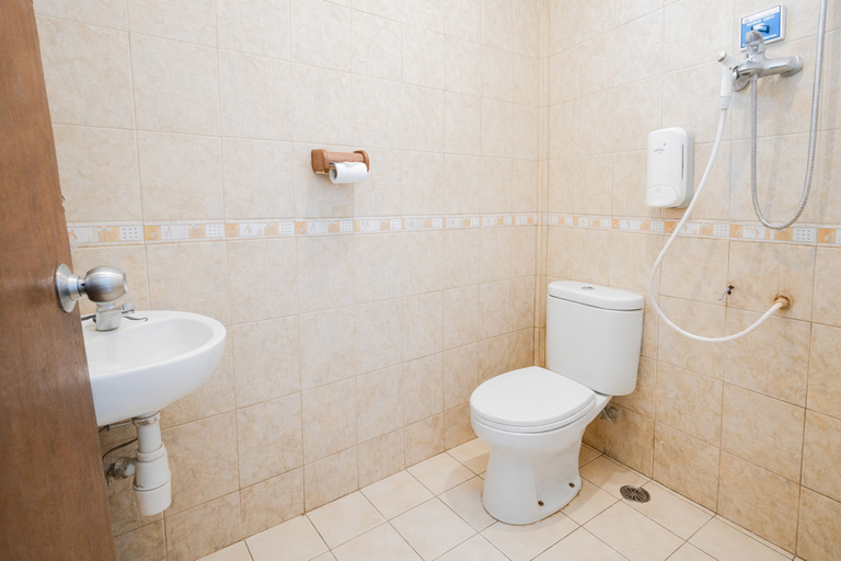 Bathroom 5, Tripletree Sinergi Hotel Tretes, Pasuruan