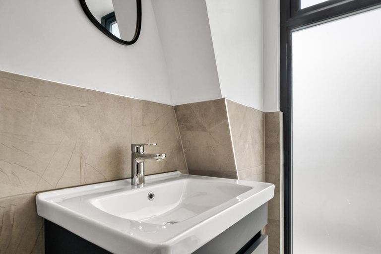 Bathroom 2, City apartment, London