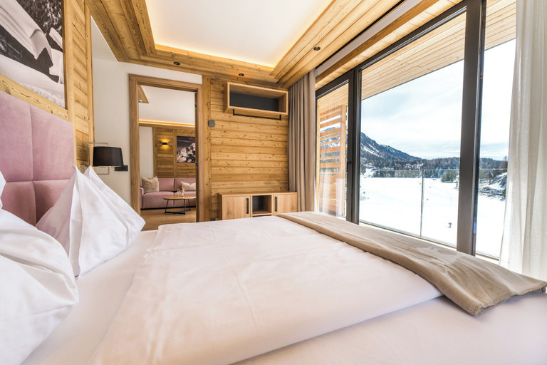 Bedroom 3, Alpin Peaks, Murau