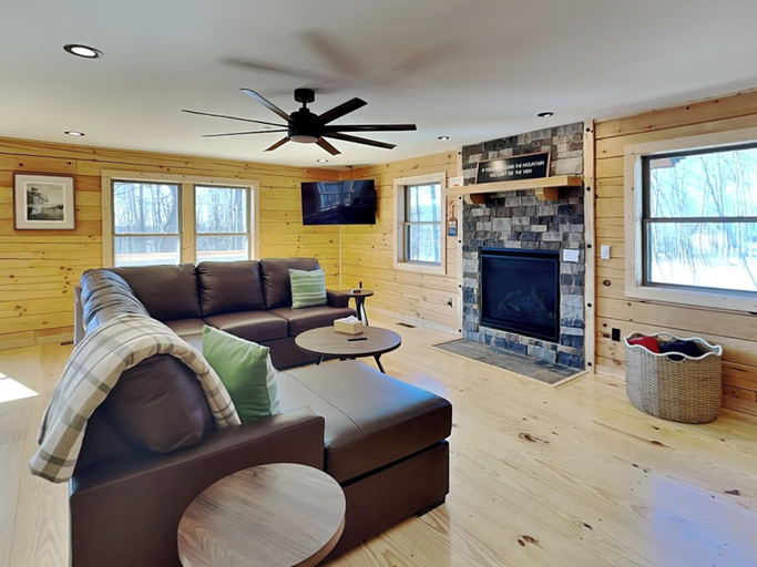 Property amenity 4, Grace Mountain Cabin, Garrett