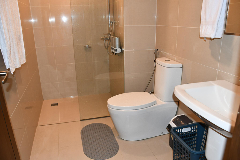 Bathroom 5, The City Escape, Cebu City
