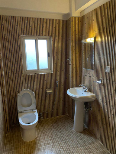 Bathroom 3, Hotel The Mint Garden, Gandaki