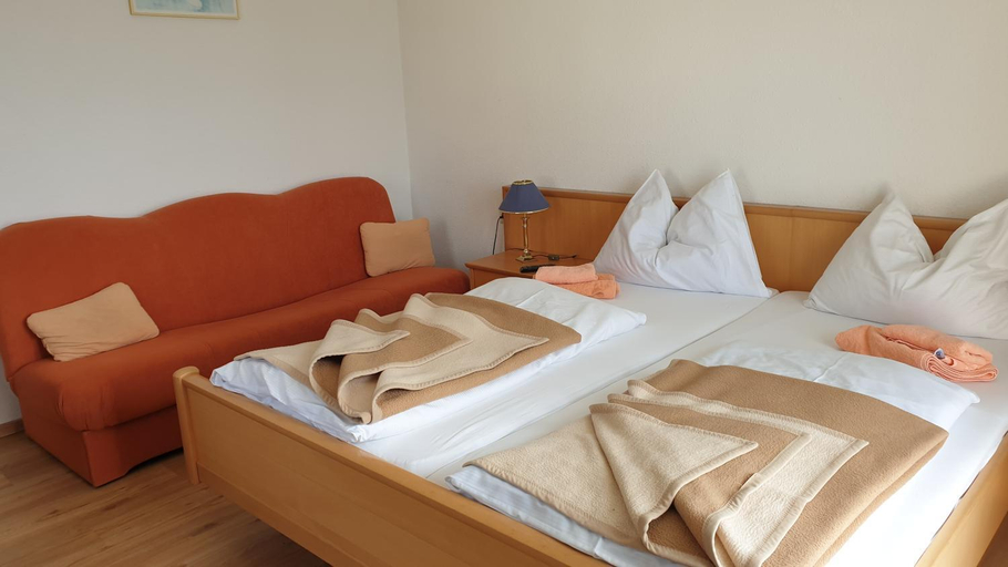 Bedroom 2, Seegasthof zur Landeroith, Vöcklabruck