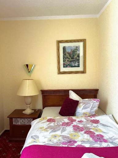 Bedroom 4, Parkhotel Sonne, Lörrach