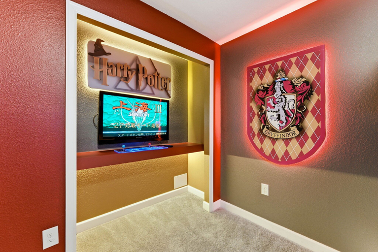 Room 4, Stylish Disney Getaway With Themed Rooms, Osceola