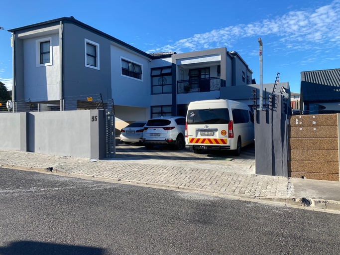 Exterior view 4, El Pantheon Guest House and Apartments, City of Cape Town