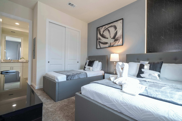 Interior 3, Luxury 3BR Home With Mario Bros Room Near Disney, Osceola