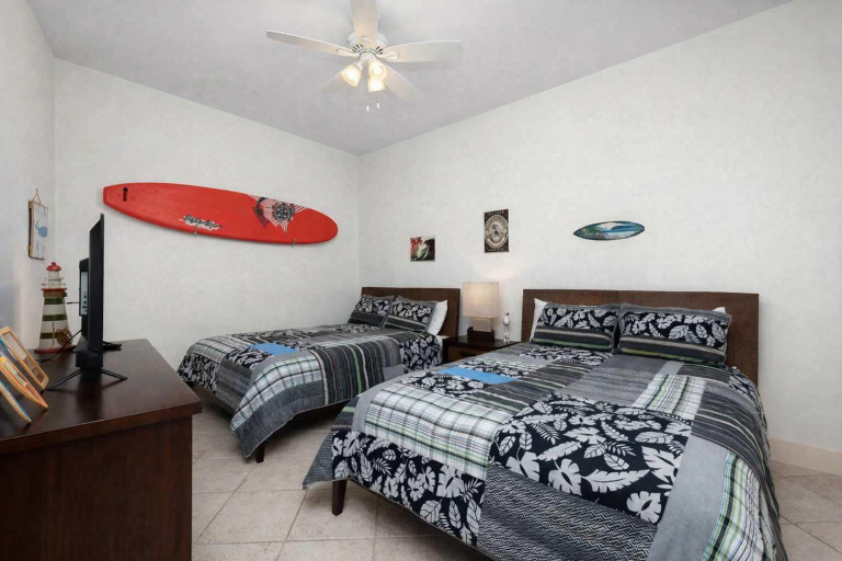 Room 5, Sapphire Prestigious Luxury - XL Size, Cameron