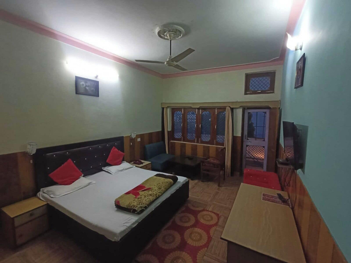 Room 2, 7-High Rock Hotel, Tehri Garhwal