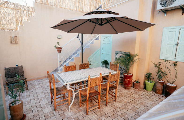 2, RIAD ELAYA for 6 Persons Free Breakfast and Atlas Mountain View, Marrakech