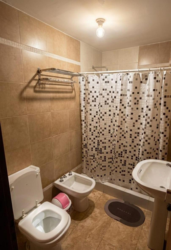 Bathroom 2, Apart Hotel Belgrano, El Carmen