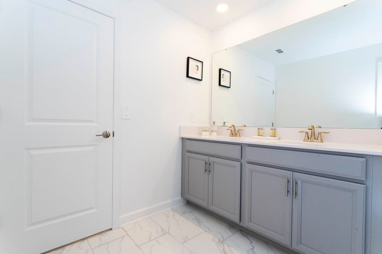 Interior 3, Super Nice and Spacious 9bdr Home, Osceola