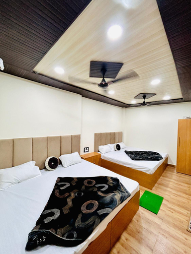 Bedroom 2, Mahamaya Guest House, Ujjain