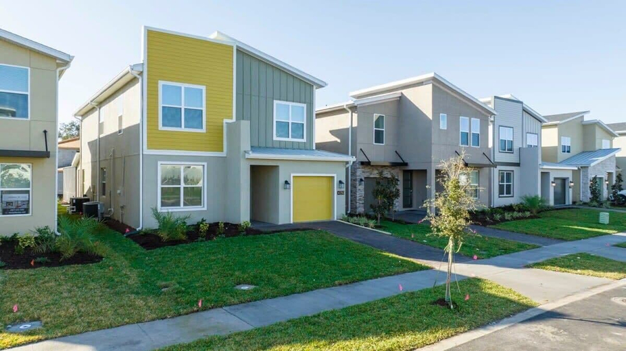 Exterior & Views 1, Super Luxury Modern Home, Prime Location, Osceola