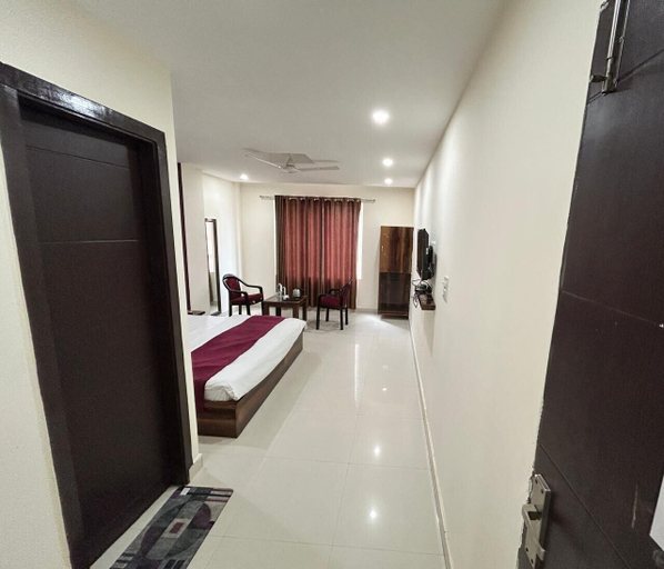 Room 4, Hotel Excotia Haridwar, Dehradun