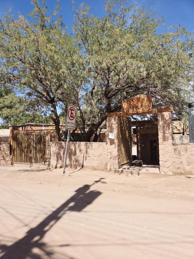 Entrance, La Casa de Mireya, El Loa