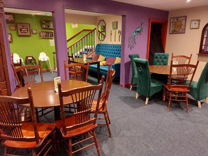 Food & Drinks 4, Gulliver's Valley, M1, JCT 31, Rotherham