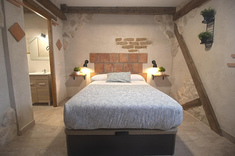 Bedroom 2, FINCA ENTREVINEDOS de Bodegas Marcos, Valladolid